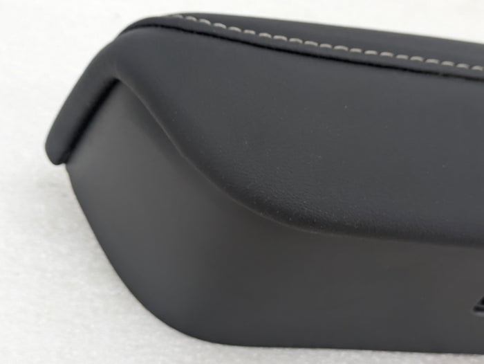 2021 Volvo V60 T6 R-Design Right/Passenger Side Front Door Arm Rest Handle