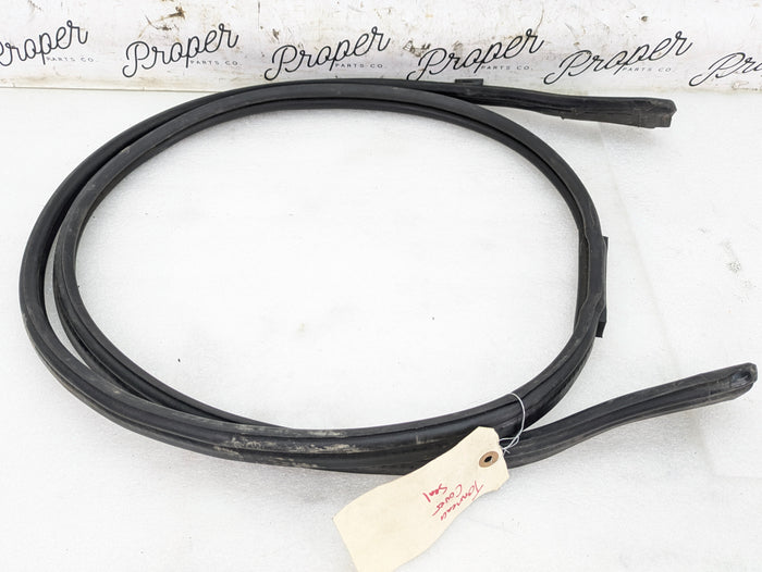 Porsche 996.2 911 Carrera 4 Cabriolet Convertible Tonneau Cover Weatherstrip Rubber Seal Gasket 99651421102