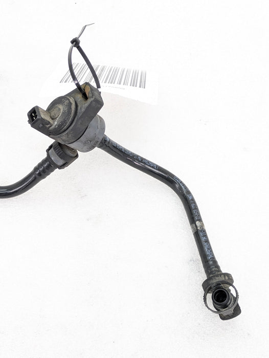 BMW E92 E90 E93 335xi 335i N55 Fuel Breather Line 7618654/7598707