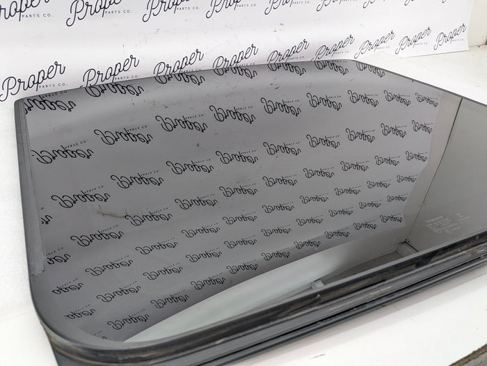2021 Volvo V60 T6 R-Design Rear Panoramic Sunroof Glass Panel 31395508