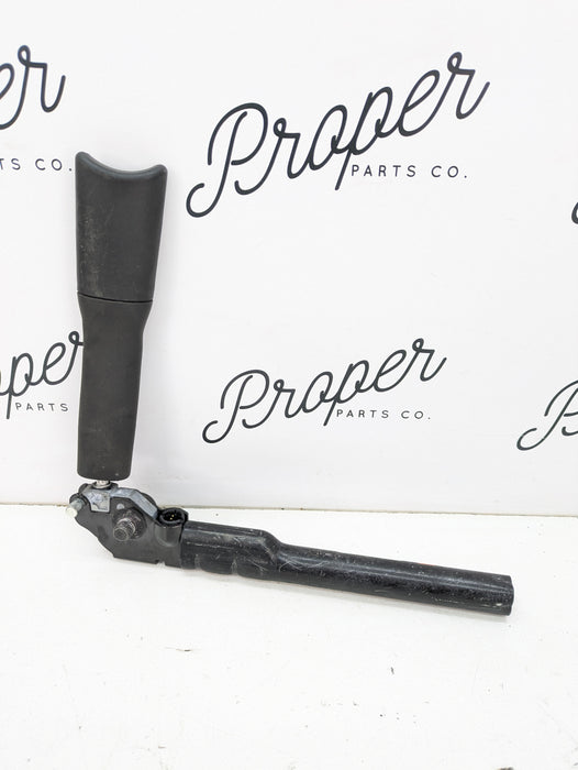 Chevrolet C7 Corvette Stingray Z51 Front Left/Driver Side Seat Belt Pre-Tensioner 23102077