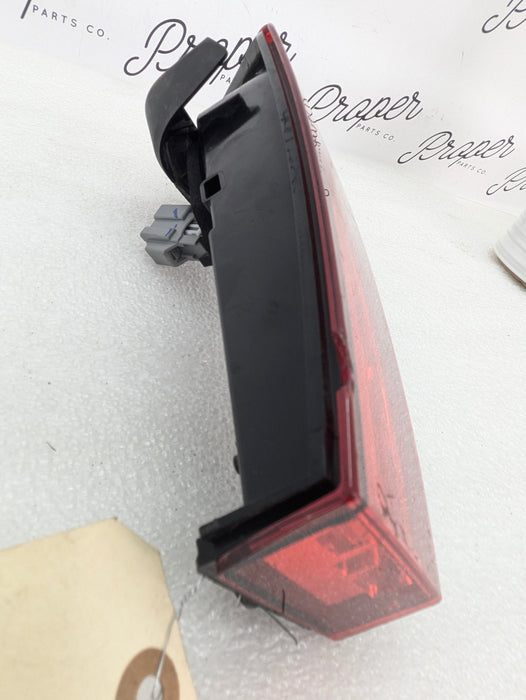 2021 Volvo V60 T6 R-Design Rear Right/Passenger Side Inner Hatch Tail Light 31468187 *DAMAGED*