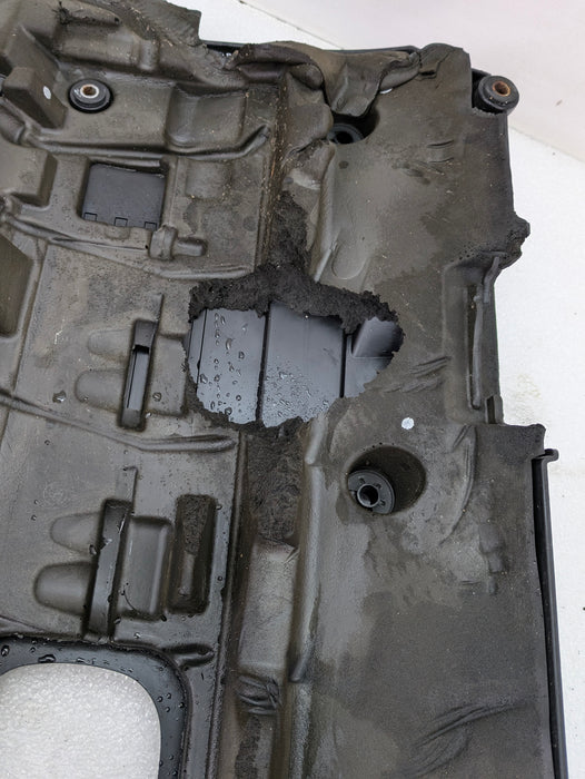 BMW E82 E88 E90 E92 E93 335i 335is 335xi N54 Engine Coil Pack Cylinder Head Cover Trim 11127575036 *Damaged*