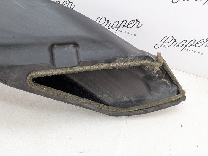 Chevrolet C7 Corvette Stingray Rear Left/Driver Side Automatic Transmission Fluid Cooler Air Duct 84241510/22793183