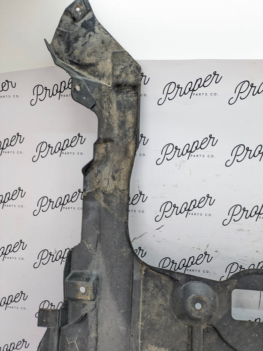 *Damaged* BMW E90 E91 E92 325XI Engine Underbody Splash Shield W/ Radiator Seal Shroud 7117369/7145287