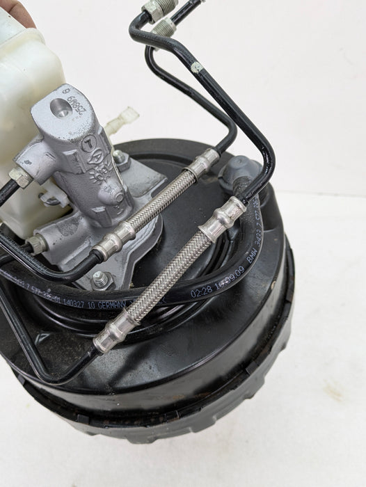 BMW E90 E91 E92 E93 335xi 335i 328xi Brake Booster & Master Cylinder 6785648