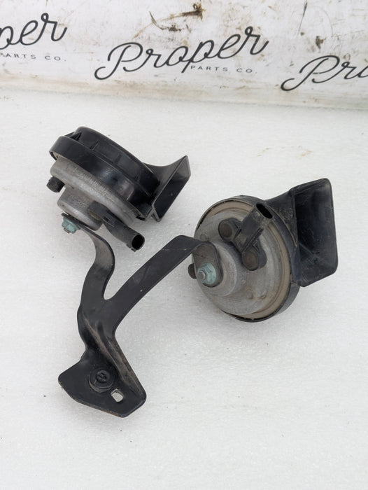 Porsche 996.2 911 Carrera 4 Low & High Siren Horns W/Bracket 99663501502