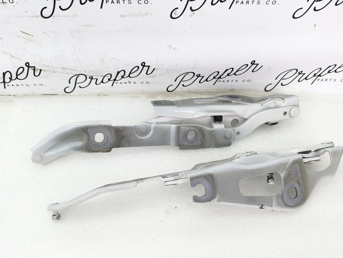 BMW F22 F23 228xi M235xi 230xi M240xi F87 M2 Trunk Lid Left & Right Hinge Set Mineral White (A96) 7304558/7304557