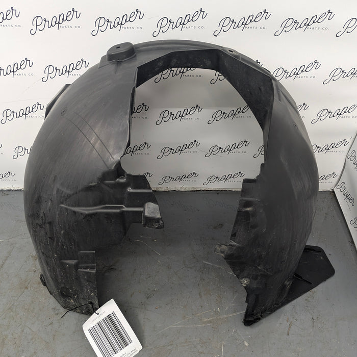 2021 Volvo V60 T6 R-Design Front Right/Passenger Side Fender Liner Splash Guard 31425476