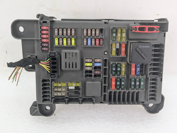 BMW E70 X5 M/E71 X6 M Trunk Power Distribution Fuse Box 6931687