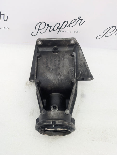 BMW G80 G82 F97 M3 M4 X3 M S58 AWD Front Right Axle Shaft Support Bracket 8639383