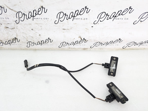 Porsche 996 911.2 Carrera 4 Rear Bumper License Plate Lights W/Wiring Harness 1J0973702/1J6943021 *DAMAGED*