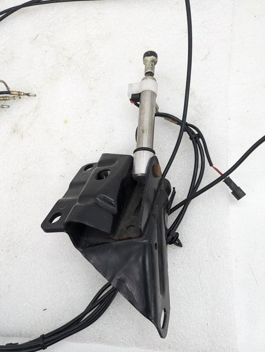 BMW E46 M3 Convertible Roof/Soft Top Tonneau Cover Hydraulic Cylinders &  Supply Lines (11,12,13,14)