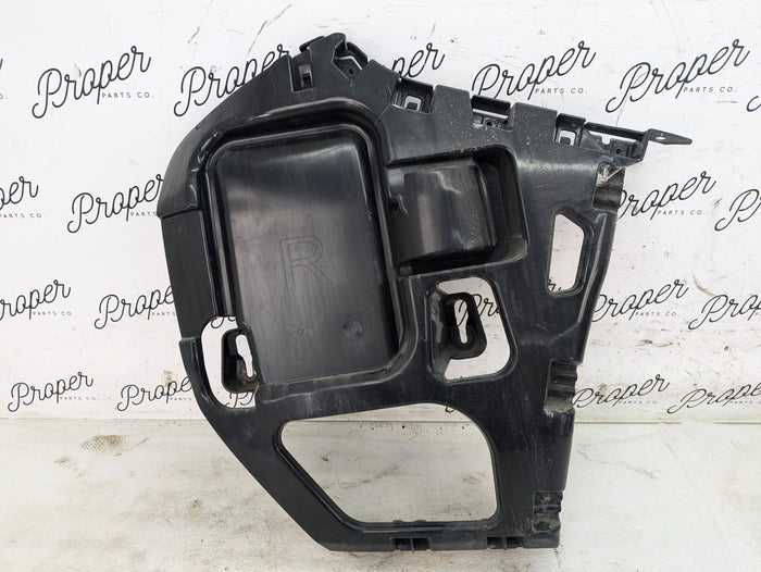 BMW F22 F23 228xi M235xi 230xi M240xi M Sport Right/Passenger Side Rear Bumper Mount Guide Bracket 7285534