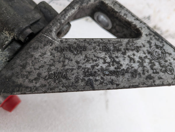 BMW E90 E91 E92 E93 325xi 330xi 328xi 323i E82 E88 128i N52 Power Steering Pump & Bracket 7539015