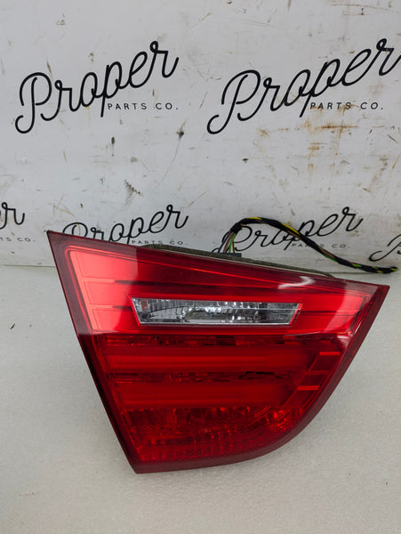 BMW E90 335xi 328xi 325xi 323i LCI Left/Driver Side Rear Inner Trunk Tail Light 7289427