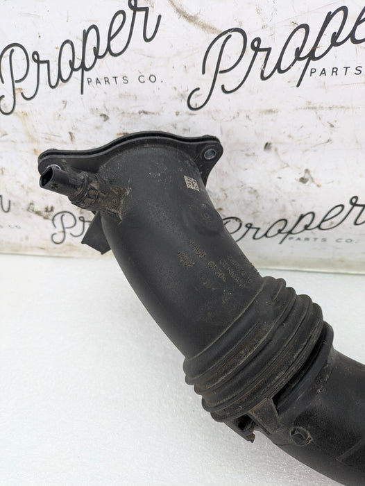 BMW G20 G22 G23 G26 330ix 330ex B46 Intercooler Charge Pipe Air Duct Hose 8601683