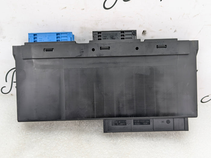BMW E90 E91 E92 E93 3 Series Junction Box Body Control Module JBE BCM  9247474 *Damage*