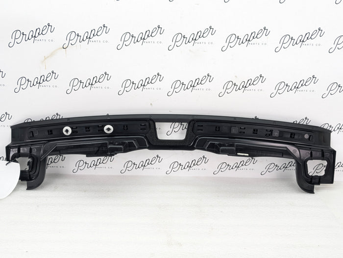 2021 Volvo V60 T6 R-Design Rear Hatch Tailgate Latch Trim 32239848