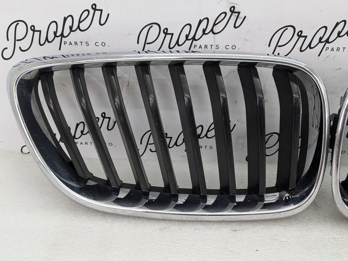 BMW F22 F23 2 Series Pre-LCI Chrome Kidney Grille Set 7295521/7295522 *DAMAGED*
