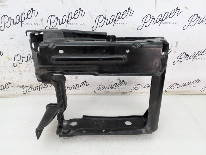 BMW G20 G22 G23 G26 330ix M340ix 330ex Left/Driver Side Front Bumper Reinforcement Bracket 7422225