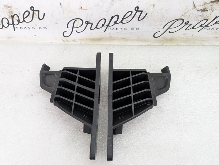 Chevrolet C7 Corvette Stingray Z51 Targa Top Roof Trunk Storage Hook Bracket Set Pair Left/Right 22770054/22770055