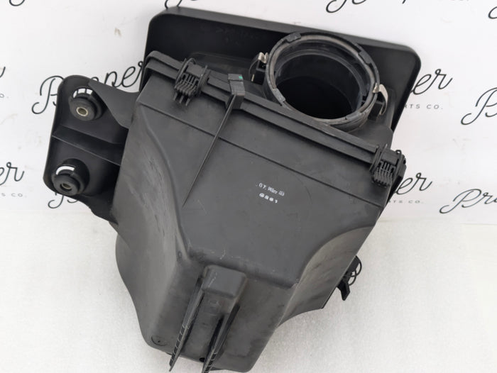 BMW E46 330Ci 330i M54B30 3.0 Intake Muffler Upper & Lower Air Filter Box 7601972/7501975