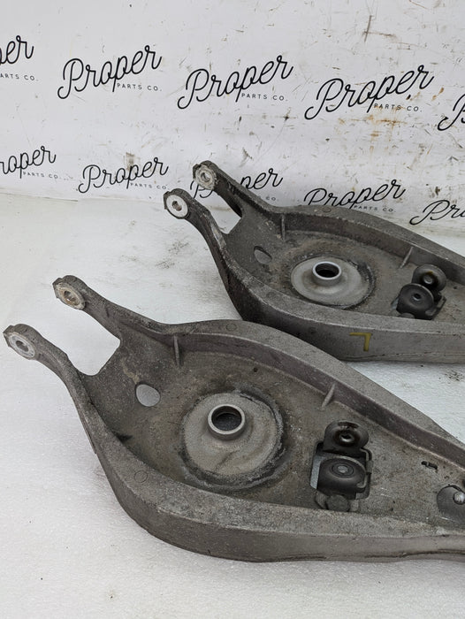 BMW E85 Z4/E46 3 Series Left/Right Side Rear Upper Control Arm Spring Perch 1094889/1094890