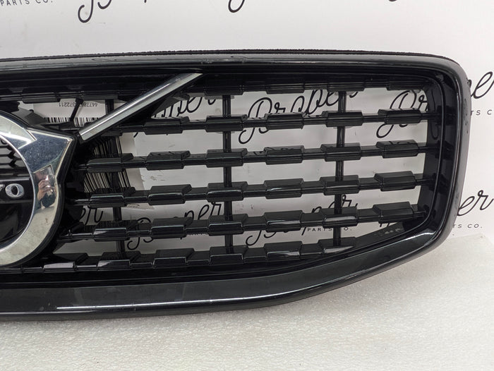 2021 Volvo V60 T6 R-Design Front Bumper Black Upper Grille 32132220