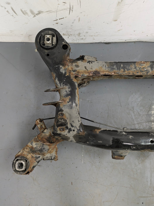 BMW E90 E91 E92 E93 335IS 335xi Rear Axle Cross Member Subframe Carrier 33316783713