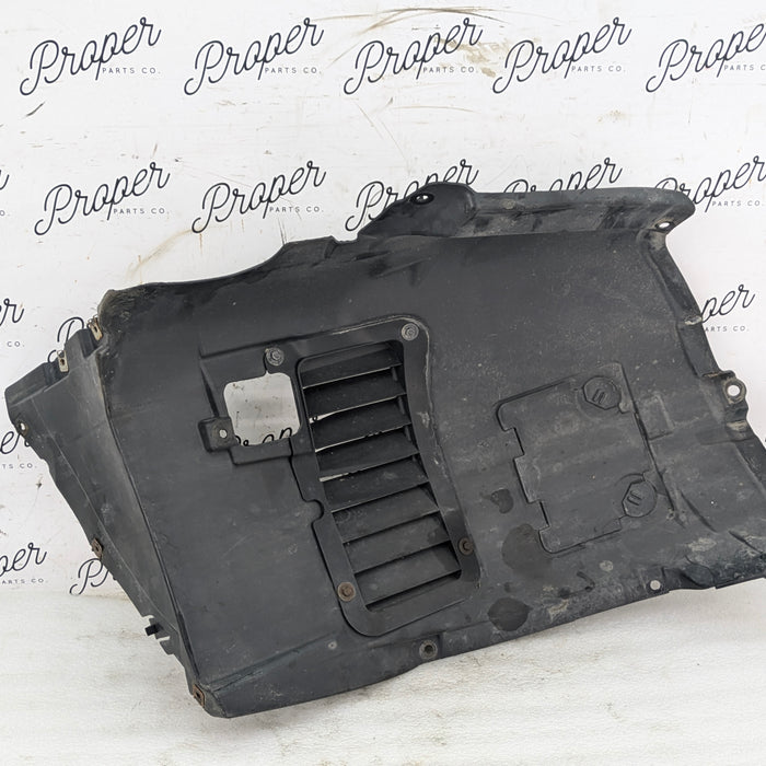 BMW E90 335xi 335i Right/Passenger Side Front Fender Liner Splash Shield 7892804/7143850/7161436