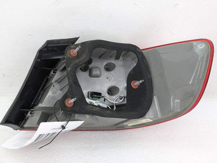 BMW E92 LCI M3 335xi 328xi Left Outer LED Tail Brake Turn Signal Light 7251959 *Damaged*