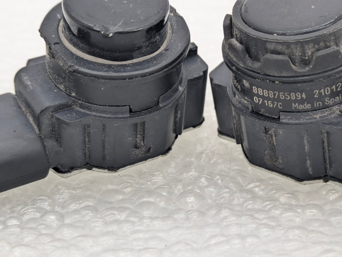 2021 Volvo V60 T6 R-Design Front Bumper PDC Sensor Set 39794576 *DAMAGED*