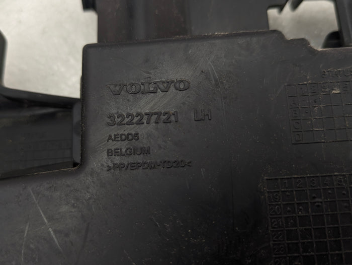 2021 Volvo V60 T6 R-Design Rear Bumper Wiring Harness W/Blind Spot Radar Sensors & PDC Sensors 32286570