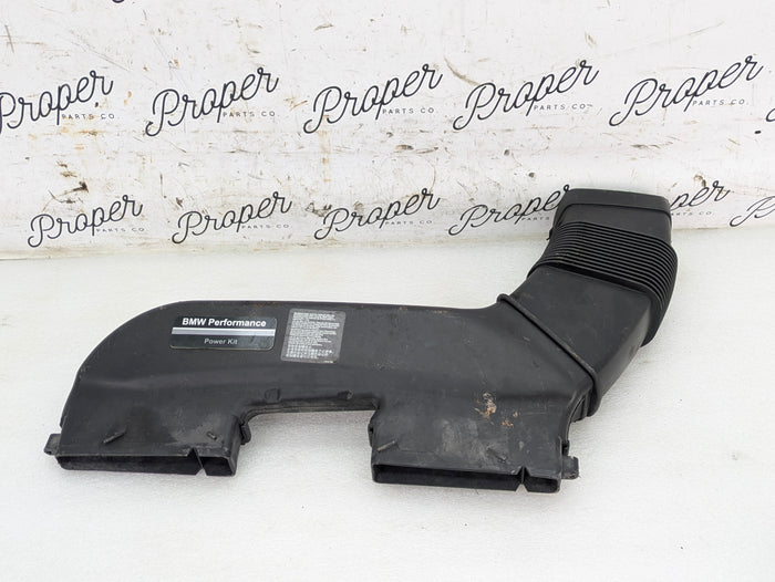 BMW E92 E93 E90 335xi 335i N55 Engine Air Intake Duct Pipe 7599282