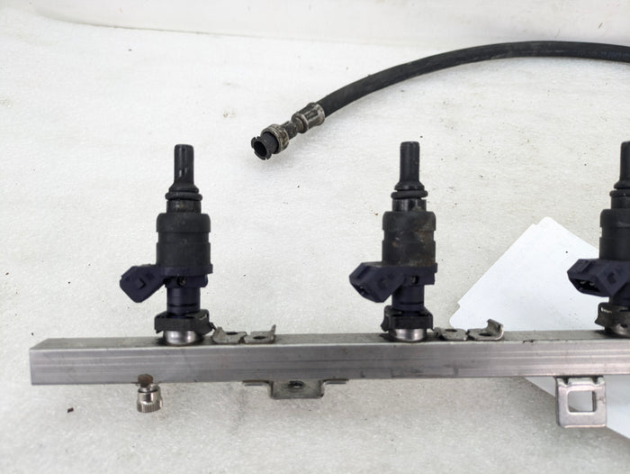 BMW E46 330Ci 330i 330Xi M54B30 3.0 Fuel Rail & Injectors & Hose 13537541452