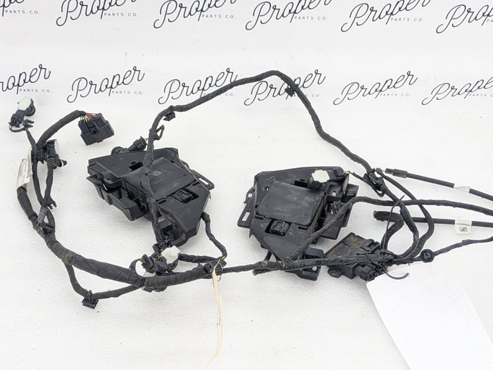2021 Volvo V60 T6 R-Design Rear Bumper Wiring Harness W/Blind Spot Radar Sensors & PDC Sensors 32286570