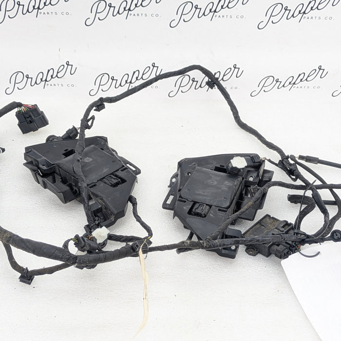 2021 Volvo V60 T6 R-Design Rear Bumper Wiring Harness W/Blind Spot Radar Sensors & PDC Sensors 32286570