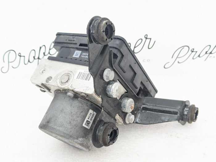 2016-2018 Audi 8U Q3 ABS Anti Lock Brake System Pump Control Module 5N0614109CL