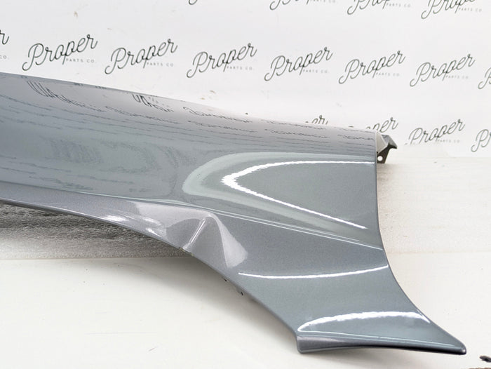 2021 Volvo V60 T6 R-Design Front Right/Passenger Side Fender Osmium Gray Metallic (714)
