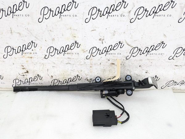 BMW E92 335is 335xi 335i 328i 328xi Left/Driver Side Seat Belt Handover & Module 9165377/9167237