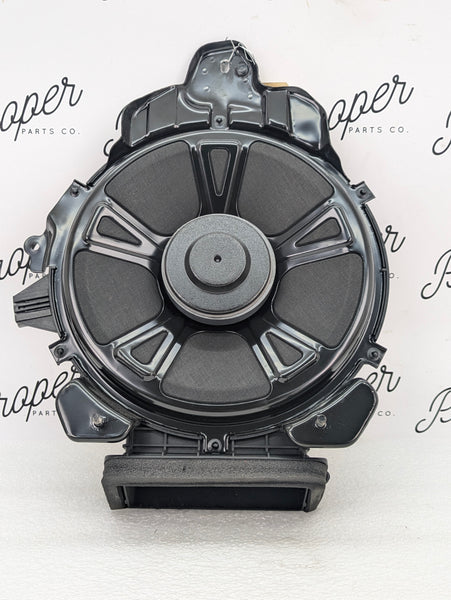 2021 Volvo V60 T6 R-Design Audio Subwoofer Sub Speaker 31456823