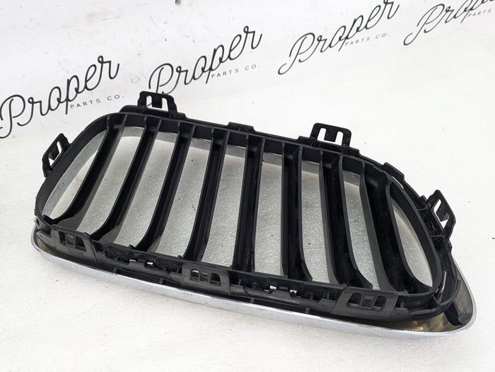 BMW F22 F23 2 Series Pre-LCI Chrome Kidney Grille Set 7295521/7295522 *DAMAGED*