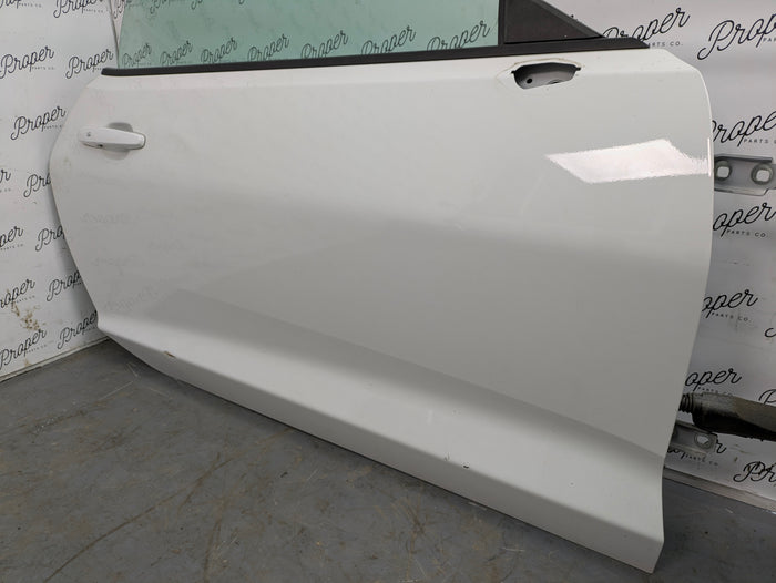 2018 Chevrolet 6th Gen Camaro 2SS Right/Passenger Side Door Assembly Summit White (GAZ)