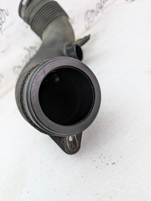 BMW F30 F31 F32 F33 F34 F36 335xi 335i 435xi 435i N55 Filtered Air Intake Pipe 7602651
