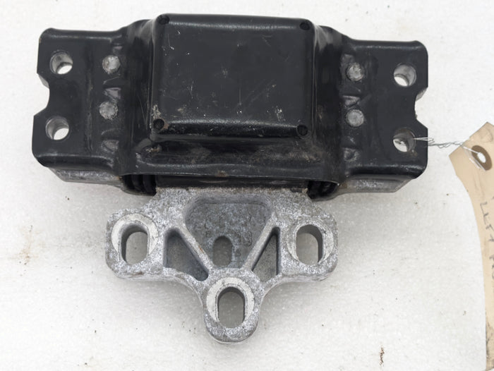 2016-2018 Audi 8U Q3 Engine Transmission Mount & Dogbone Support Set 6N0199262K/3C0199555/3C0199855M