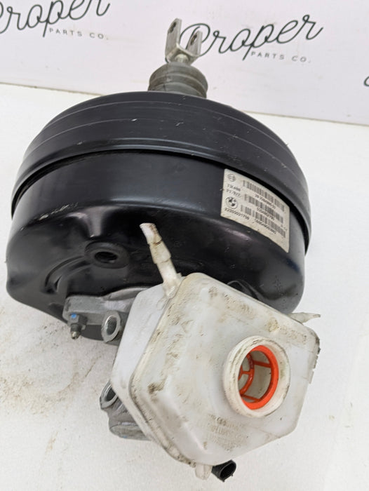 BMW F36 435xi Brake Booster & Master Cylinder Assembly 2284895 *NOTE*