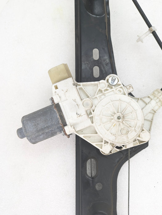 BMW E90 E91 M3 335i 330i 328i 325i 323i Right/Passenger Side Front Window Regulator W/Motor 7140588/6927028