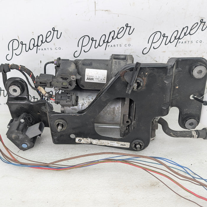 BMW E70 X5/E71 X6 AIR SUSPENSION AIR COMPRESSOR PUMP 37206859714