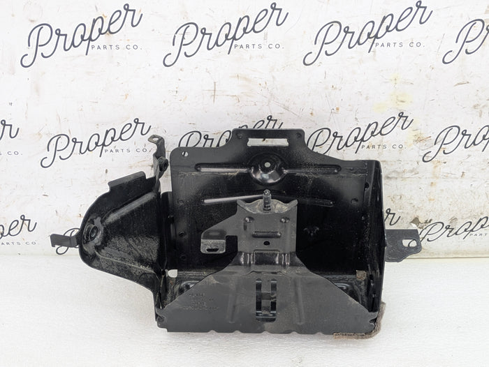 BMW G22 G23 G20 G26 430ix 330ix 330ex Engine Bay Battery Tray Holder Bracket 6832935